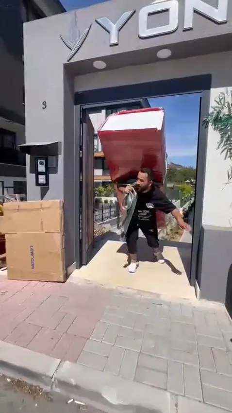 Paketli eşyanın binadan çıkarılması